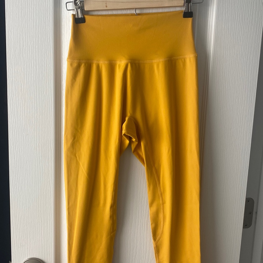 Buff Bunny Leggings